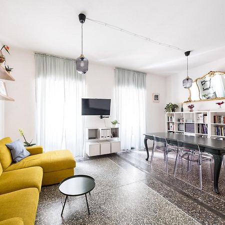 Domus Deiana Apartment Cagliari Luaran gambar
