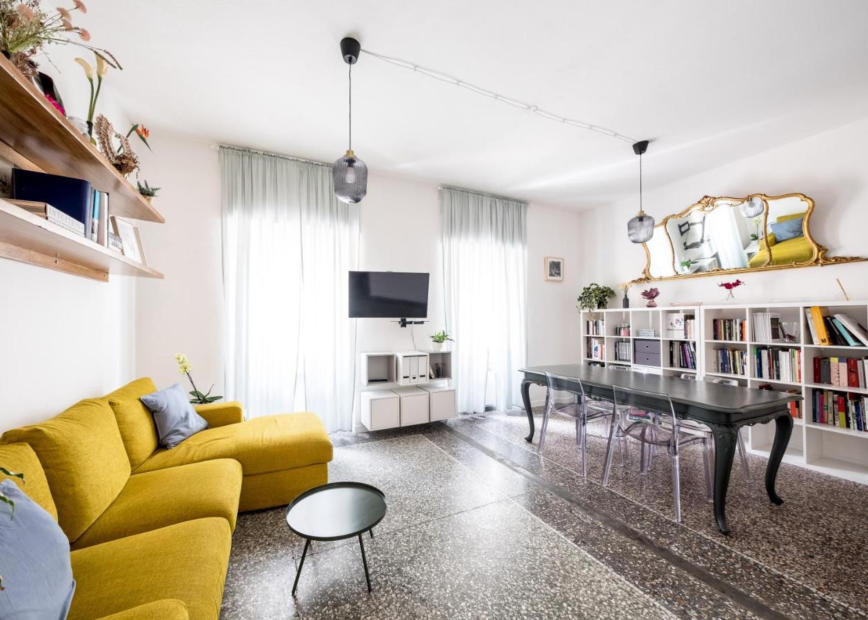 Domus Deiana Apartment Cagliari Luaran gambar