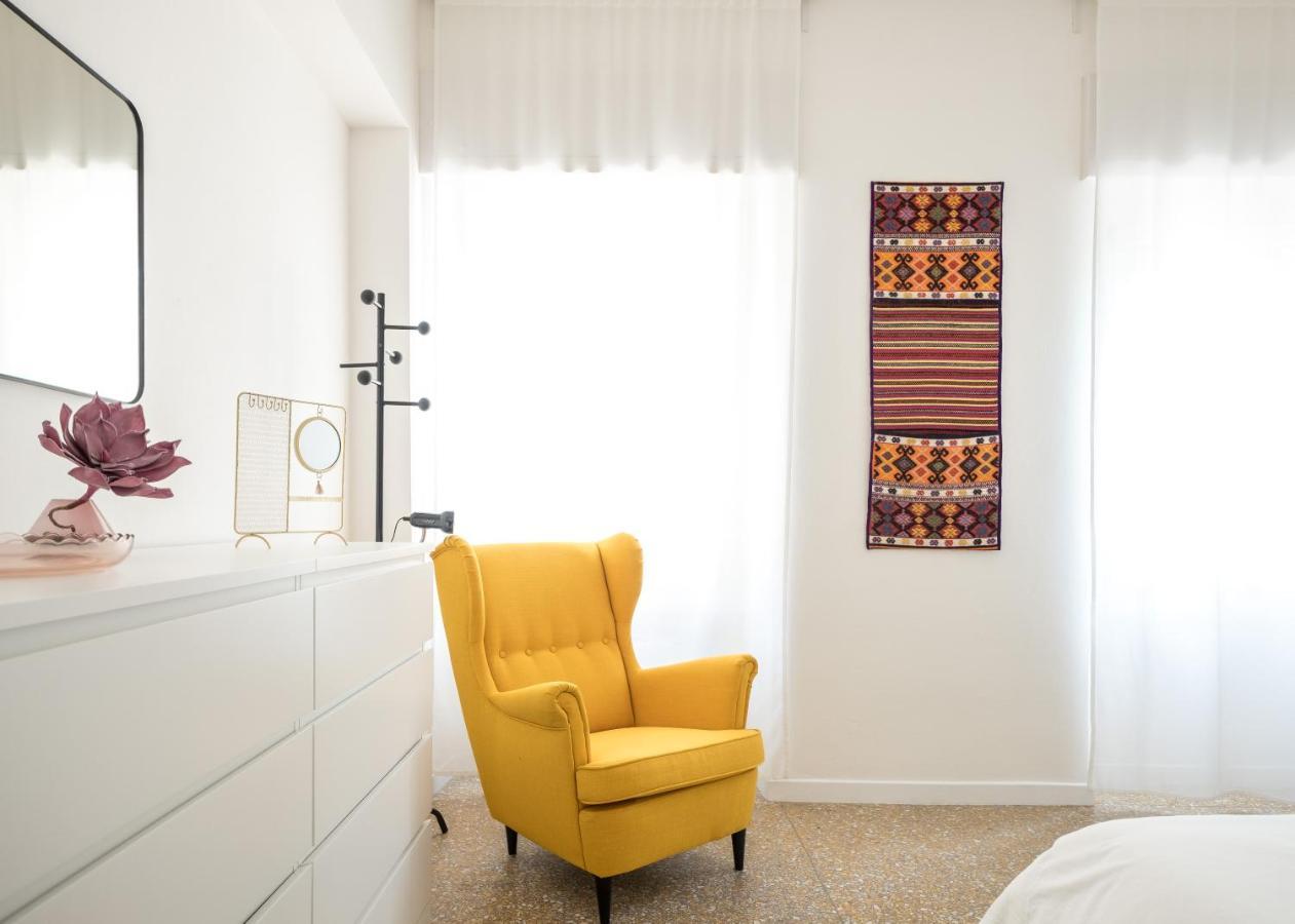 Domus Deiana Apartment Cagliari Luaran gambar
